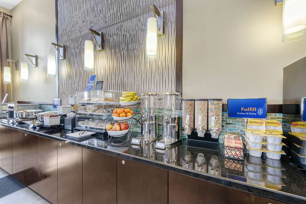 Best Western Oxnard Inn - photo 43