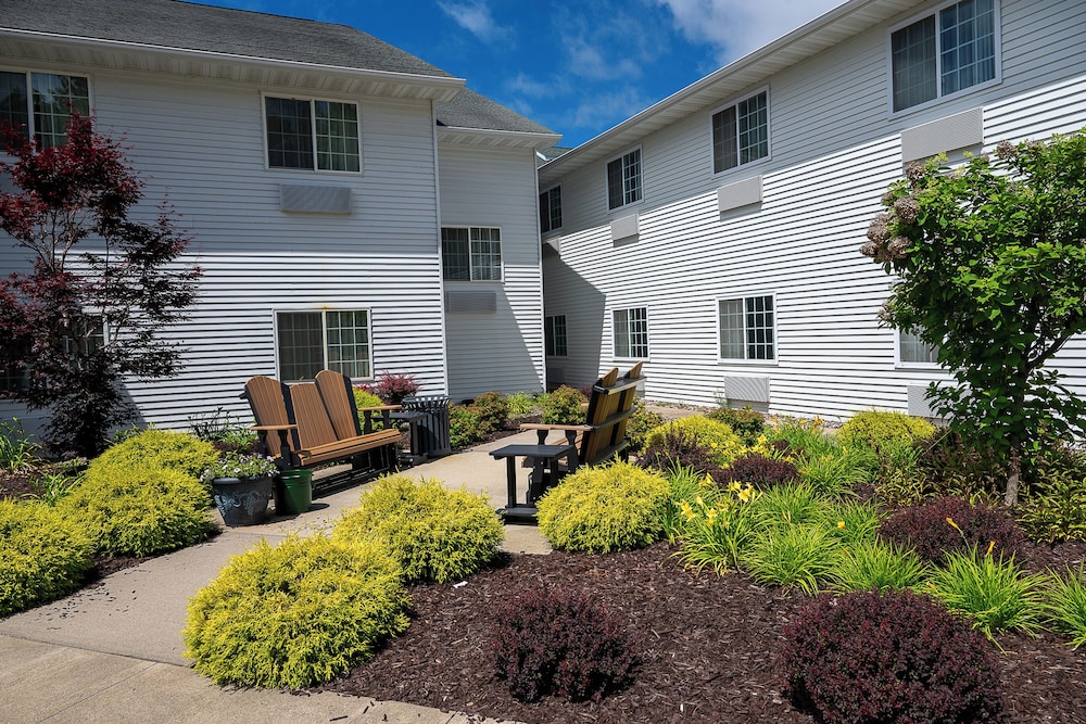 Savanna Inn & Suites - photo 41