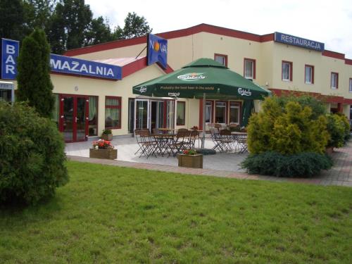 Restauracja Hotel Nova — hotel in Skepe