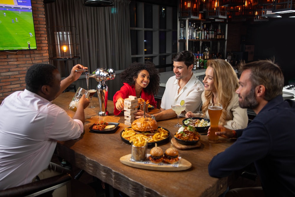 מזון ומשקאות