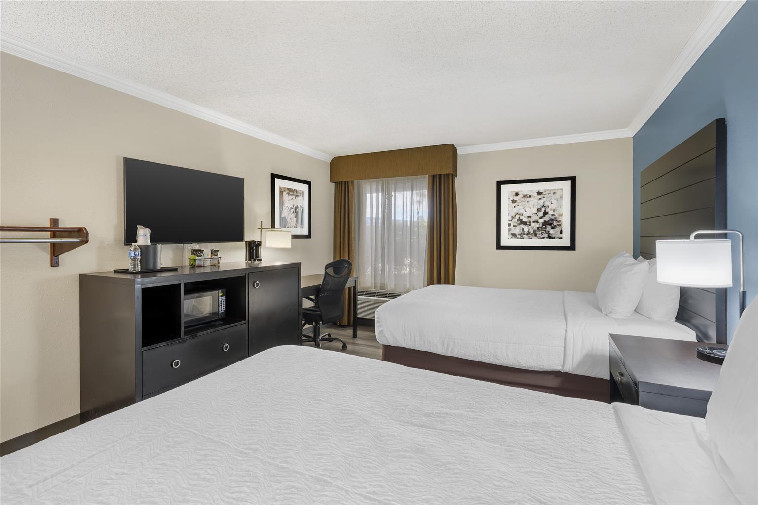 Best Western Airport Albuquerque InnSuites Hotel & Suites - photo 29