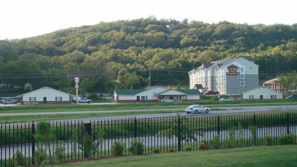 Regency 7 Motel - photo 17