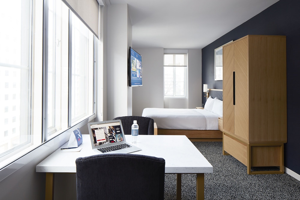 Club Quarters Hotel in Washington DC - photo 13