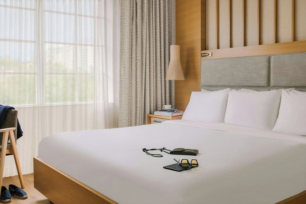 The Abbey Hotel Miami Beach Sonder by Marriott Bonvoy - featured photo