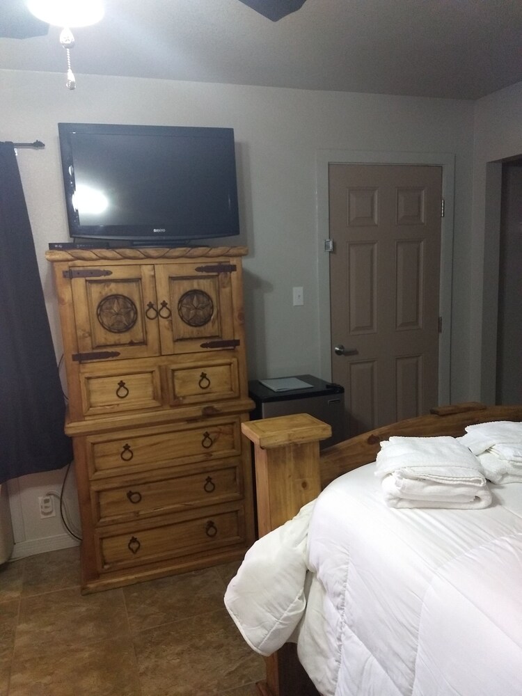 Whitten Inn - photo 10