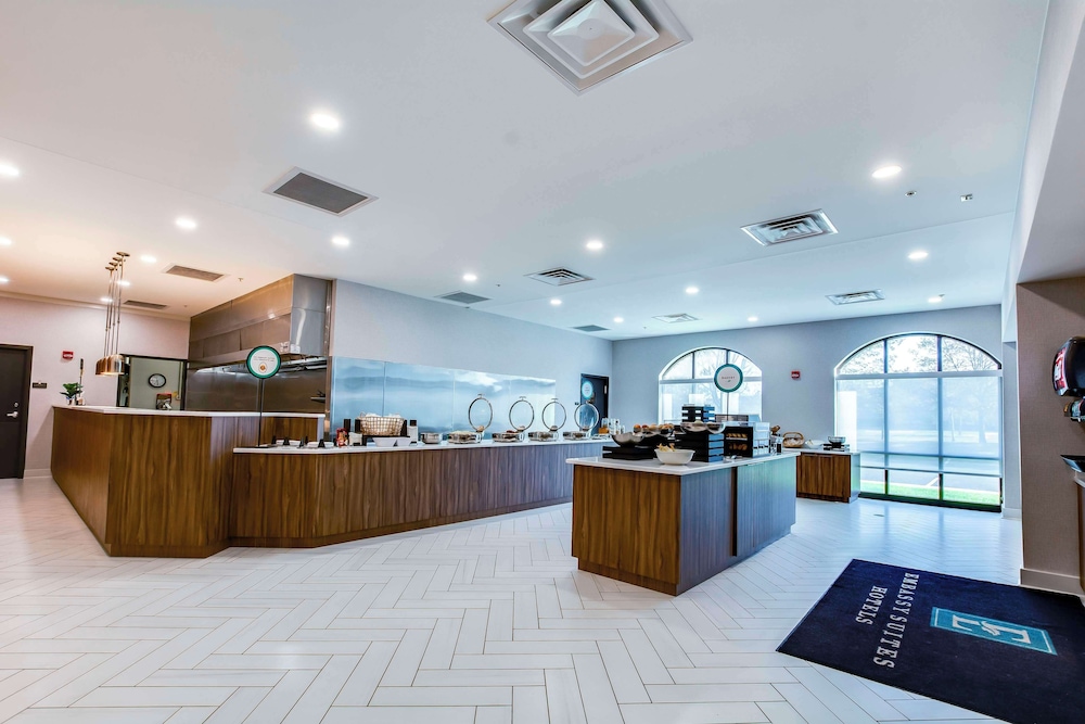 Embassy Suites Louisville East - photo 105
