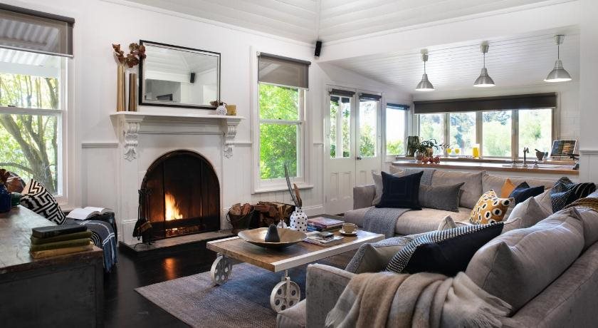 Mount Olive — carbon neutral stay, Daylesford