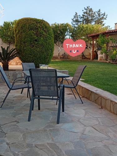 Cosy Garden House in a Villa — 4-Star Luxury Hotel in Palaia Fokaia, Greece