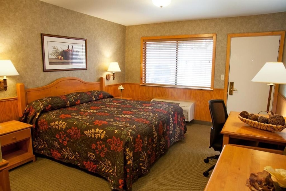 Poulsbo Inn & Suites - photo 4