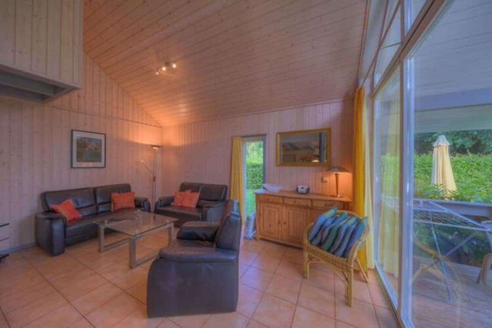 Ferienhaus im skandinavischen Stil — 4-Star Luxury Hotel in Mirow, Germany