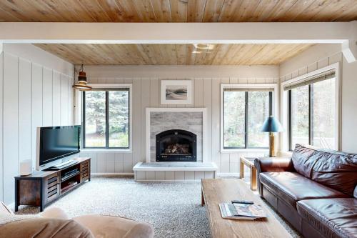Creekside Escape — 4-Star Luxury Hotel in Sun Valley, United States