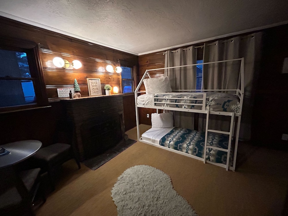 Three Pines Cabins Lodge - photo 51