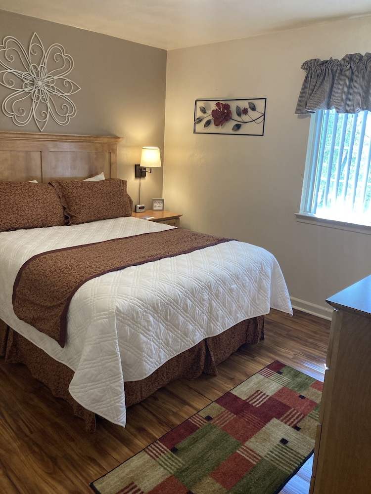 Affordable Corporate Suites of Overland Drive - photo 17