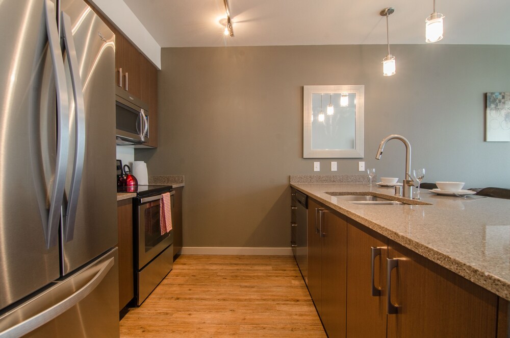 Capitol Hill Suites by Luxe Hubs - photo 22