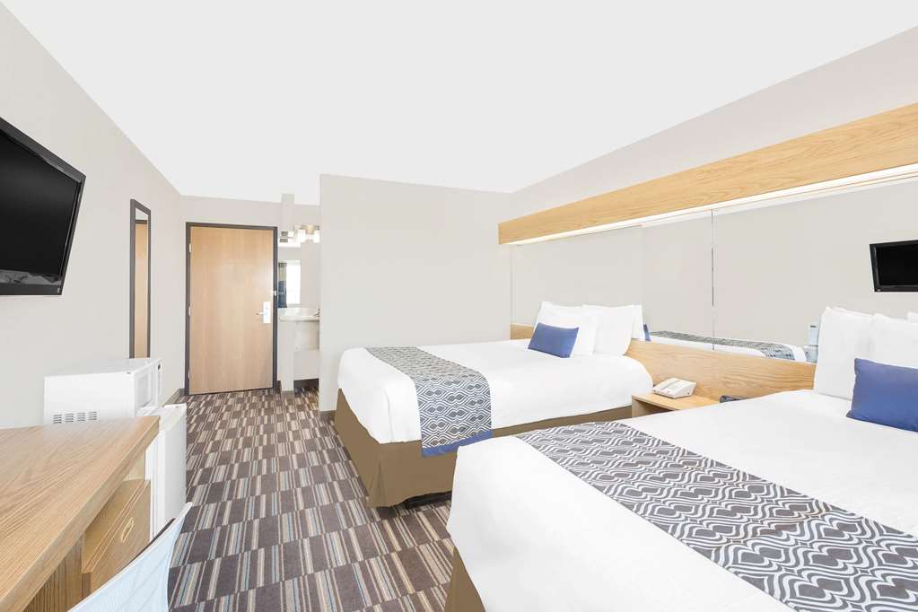 Microtel Inn & Suites by Wyndham Ames - photo 9