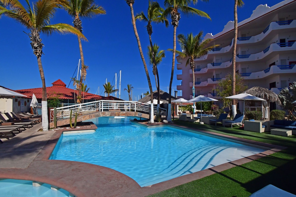 The Westmarine Waterfront Hotel in La Paz, Mexico