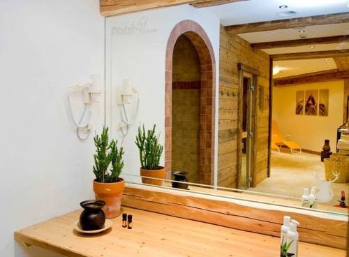 Berggasthof Platzlalm - carbon neutral hotel in Kaltenbach