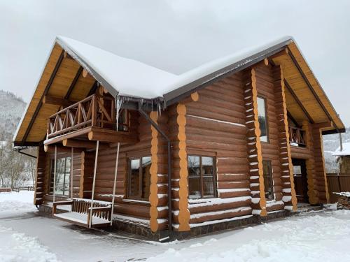 4Rest Zrub in Tukhlia, Ukraine