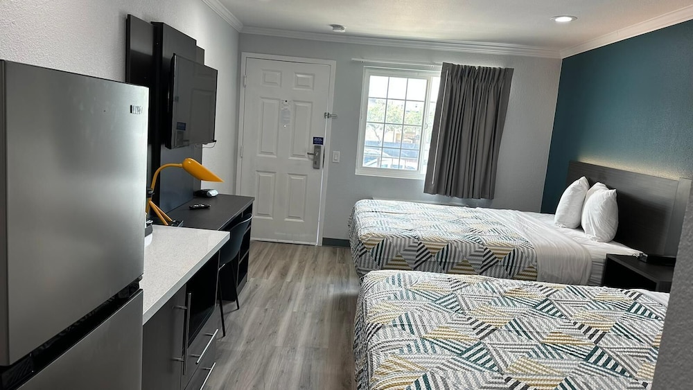 Studio 6 Suites San Ysidro CA San Diego South Bay - photo 15