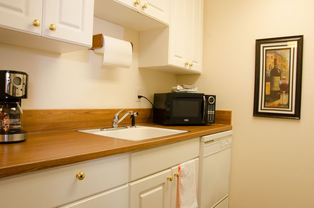 Bond Hotel & Extended Stay - photo 20