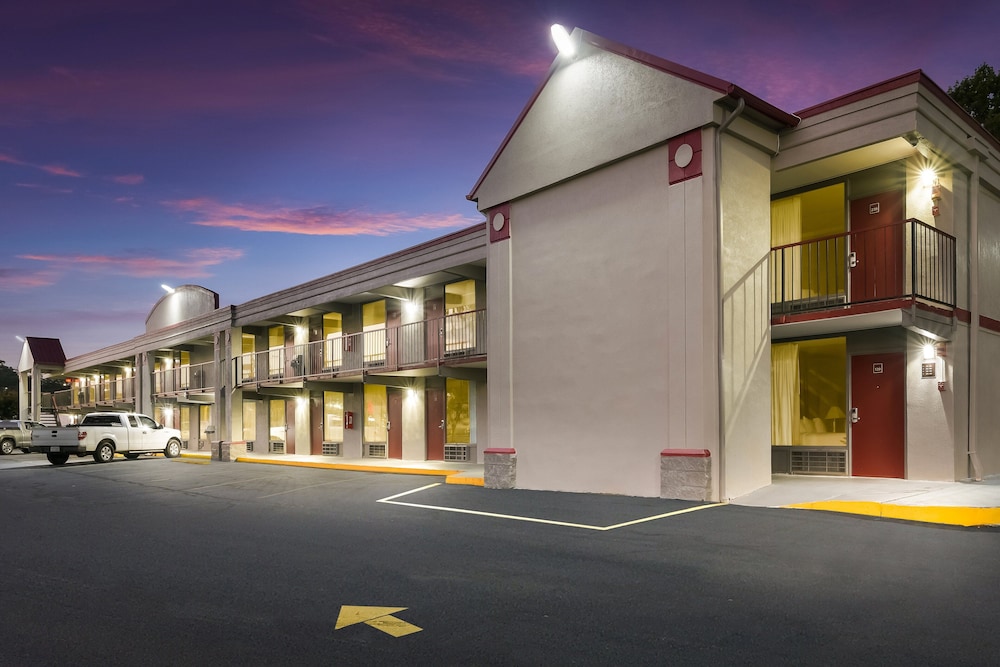 Red Roof Inn Lenoir - photo 27