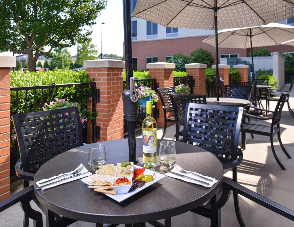 Hyatt Place Garden City - photo 17