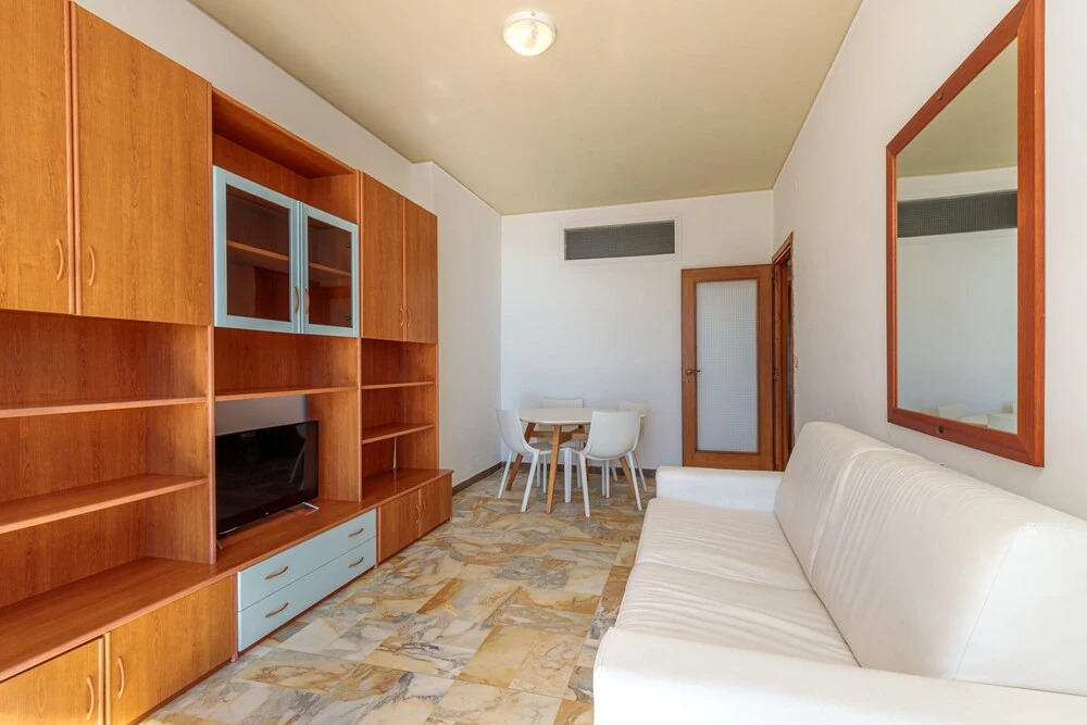 Grattacielo Vittoria 8 Sea Front — hotel in Taggia