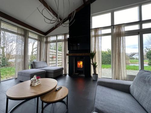 Groot Vakantiehuis Nabij Amsterdam Inclusief Jacuzzi — Zeewolde