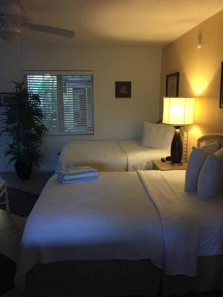 Amber Tides Motel - photo 7
