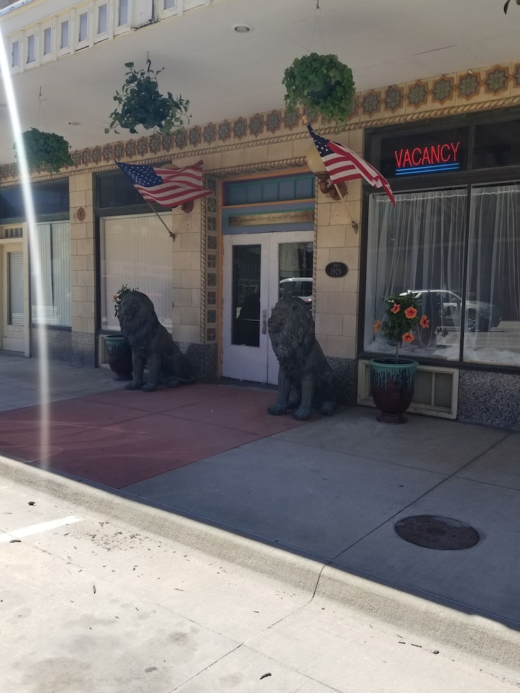 Tioga Extended Stay Hotel - photo 22