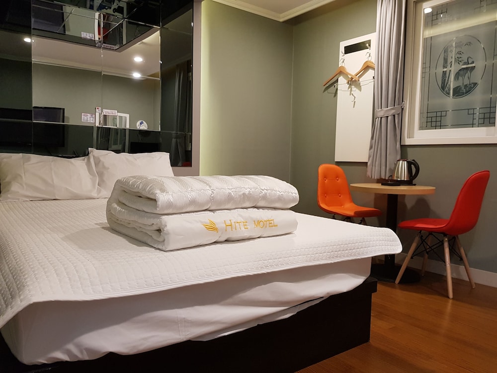 Hite Hotel — Changwon — photo 5