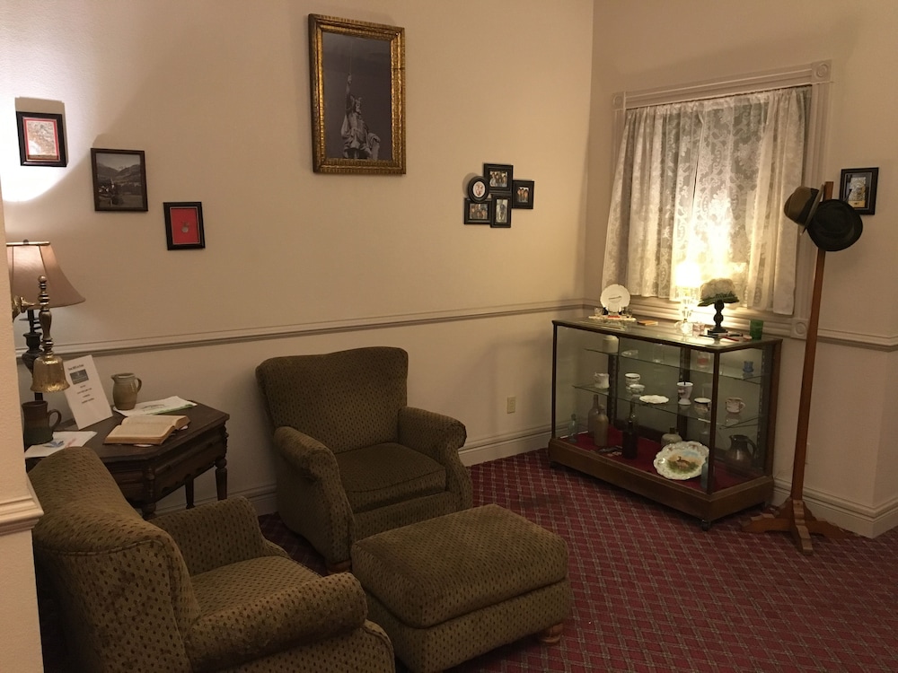 Hermann Crown Suites - photo 280
