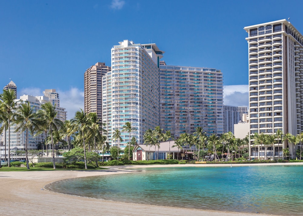 Waikiki Marina Resort at the Ilikai - photo 2