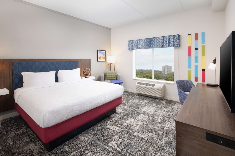 Hampton Inn & Suites by Hilton Rochester Downtown - photo 21