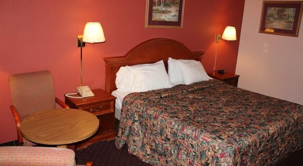 Andrew Johnson Inn - photo 7