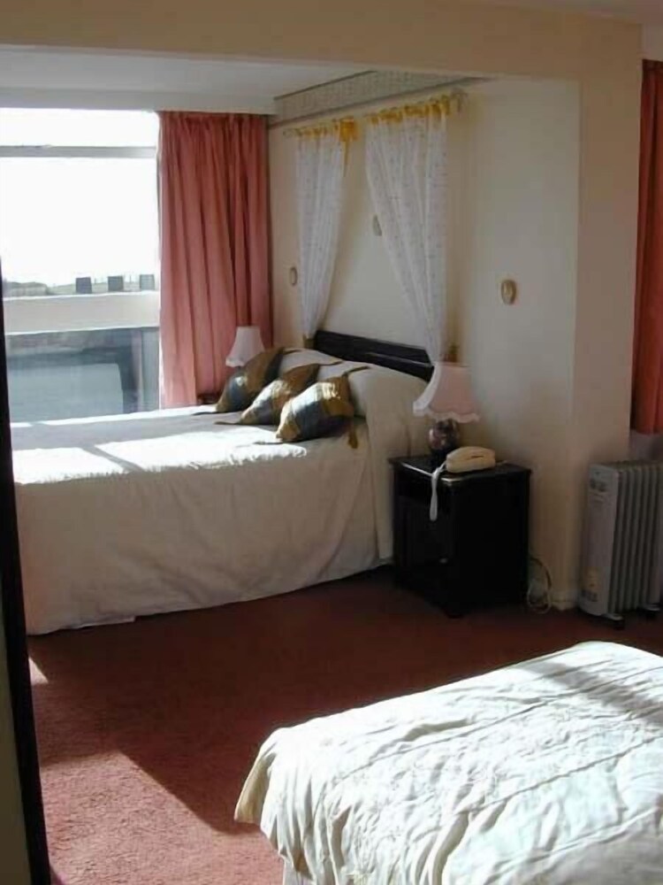 The Cliff Hotel — Bude — photo 2