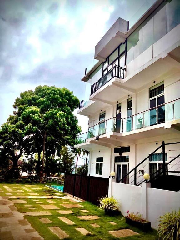 Florence Villas — 5-Star Luxury Hotel in Jaffna, Sri Lanka