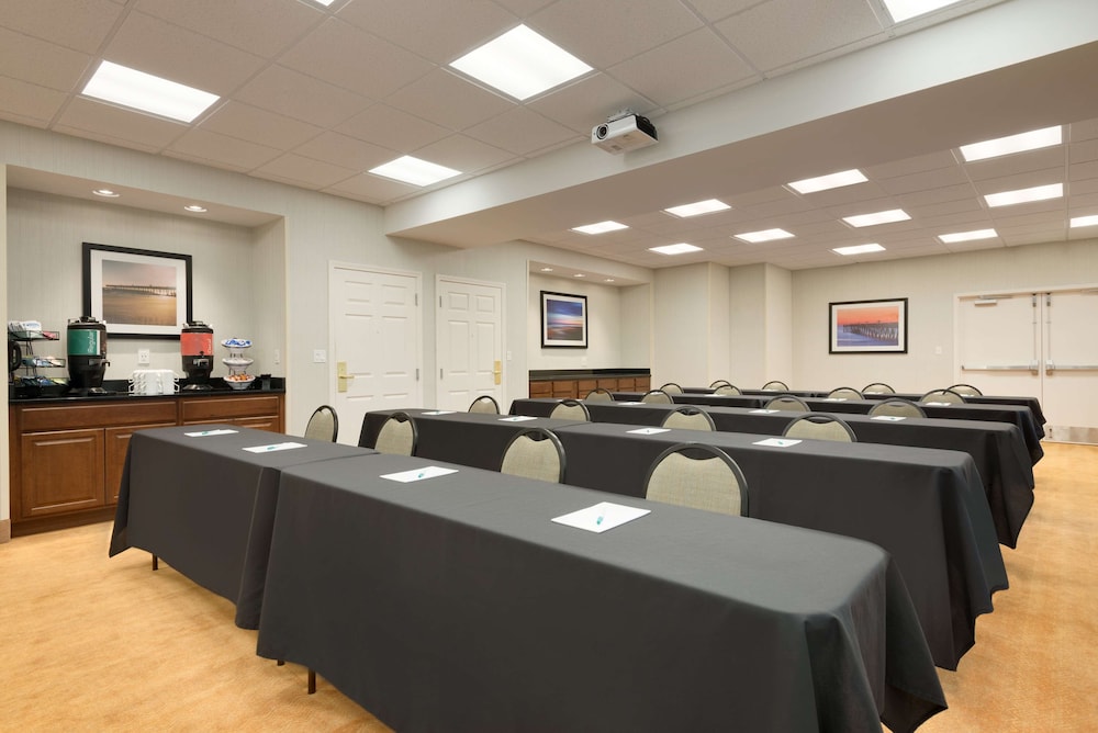 Homewood Suites by Hilton Jacksonville Deerwood Park - photo 30