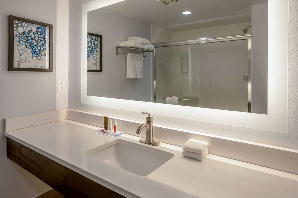 Wingate by Wyndham Waldorf Washington DC Area - photo 33