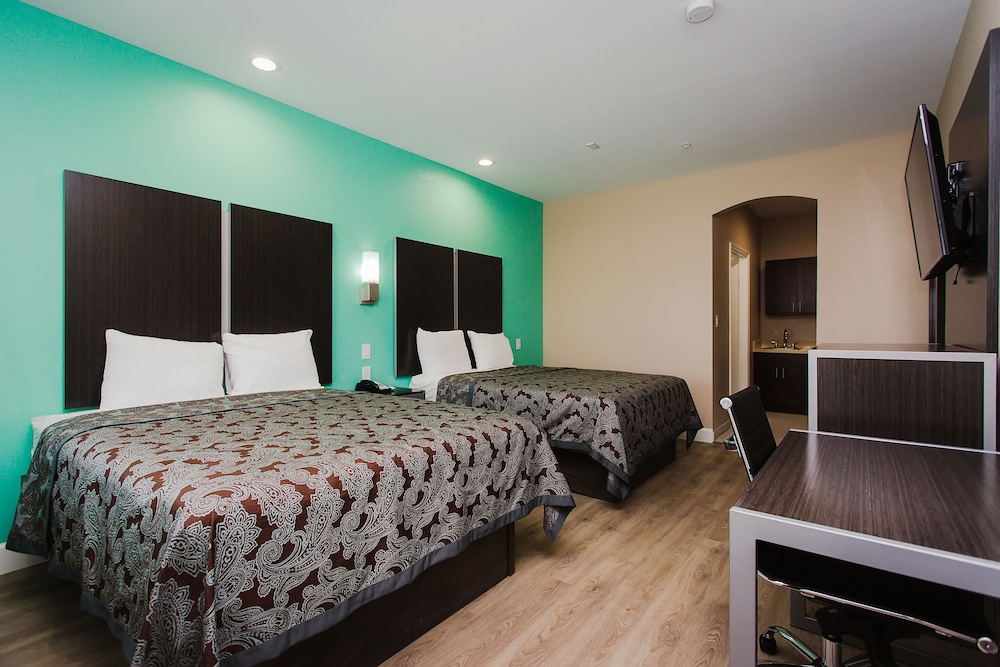 Palace Inn and Suites Willowbrook Mall - photo 7