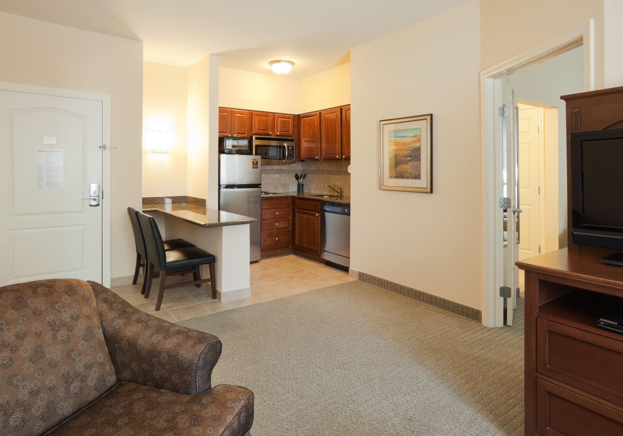 Staybridge Suites Lafayette Airport - photo 11