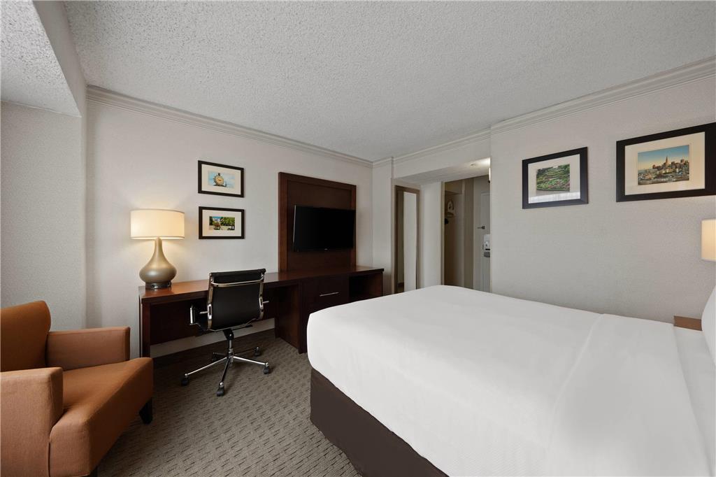 Comfort Inn by the Bay - photo 24