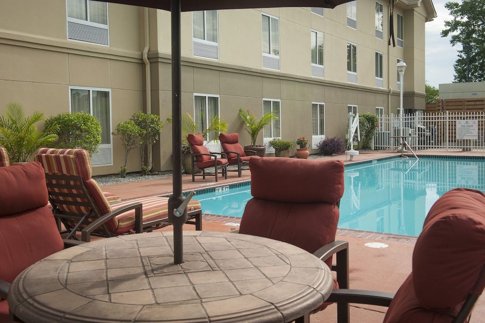 Hampton Inn & Suites New Orleans Elmwood Clearview Pkway LA - photo 42