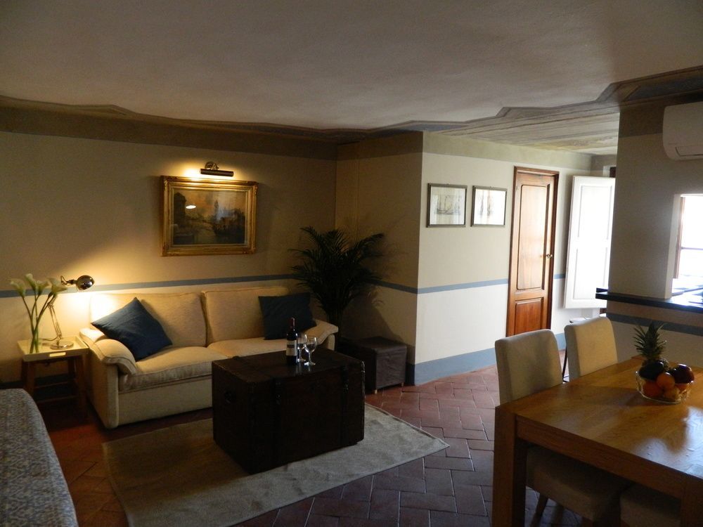 Maggio Palace by VacaVilla — 4-Star Luxury Hotel in Florence, Italy