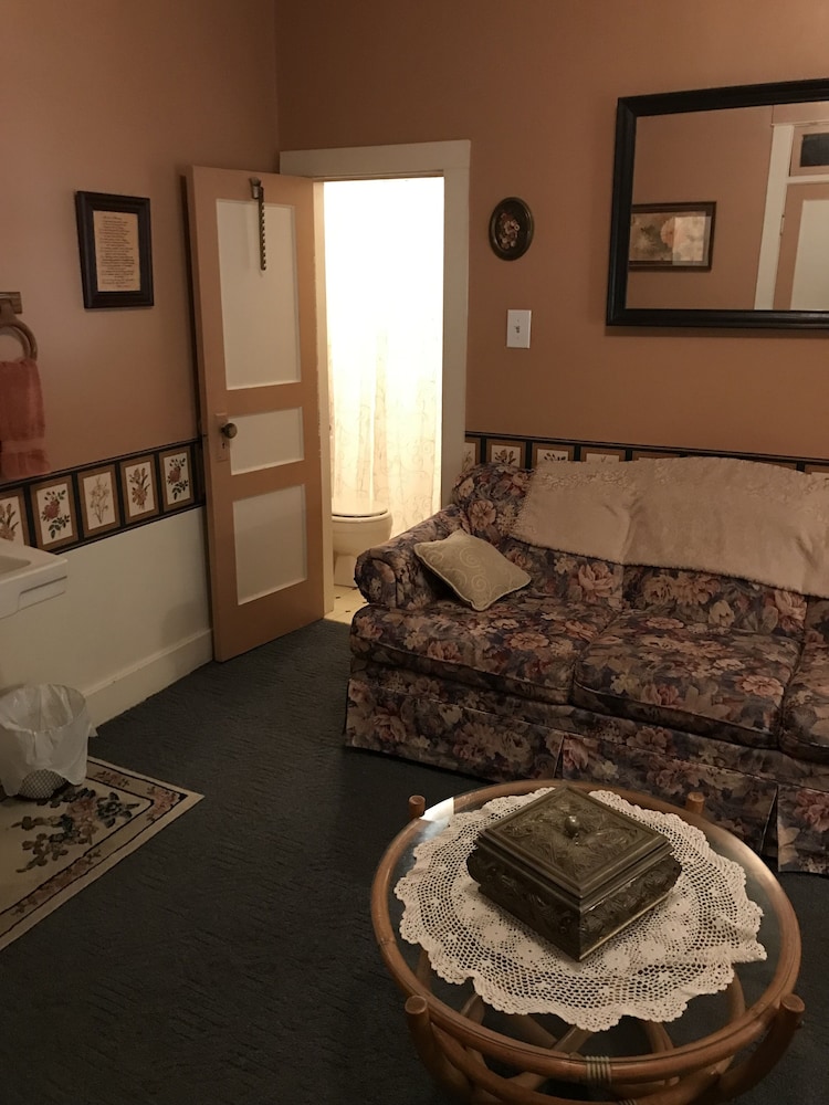 Armour's Hotel - photo 22