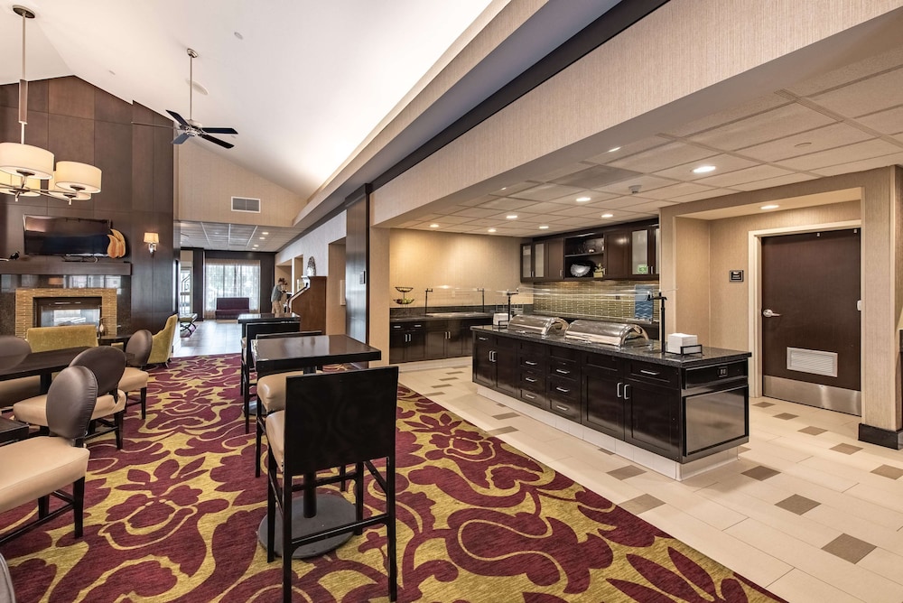 Homewood Suites by Hilton Oxnard Camarillo - photo 3
