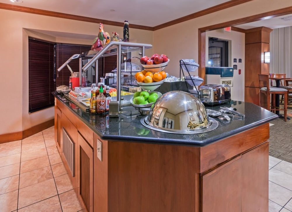 Staybridge Suites Houston West Energy Corridor by IHG - photo 93