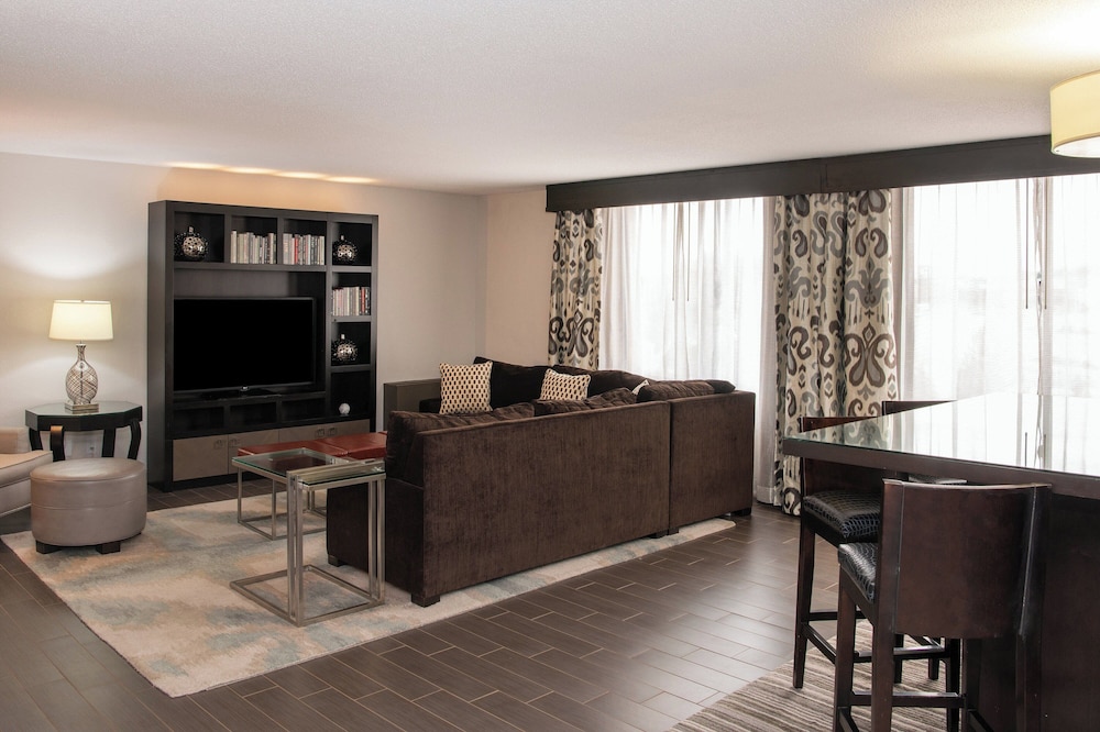 Sheraton Minneapolis West Hotel - photo 31