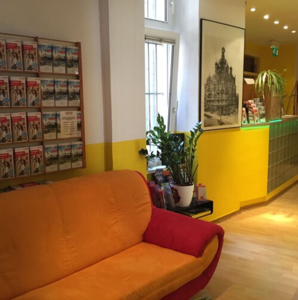 Hotel Pension Delta — Berlin — photo 4