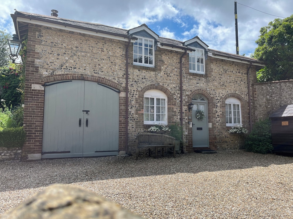 The Coach House at Lackington Farm — 4-Star Luxury Hotel in Dorchester, United Kingdom